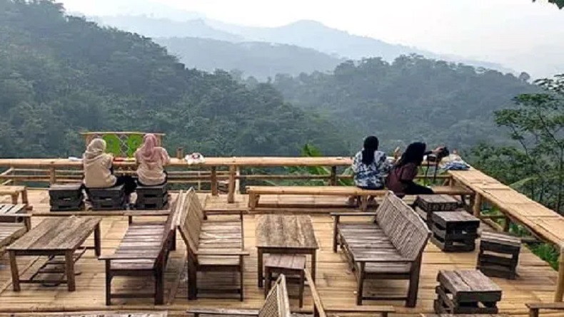 Puncak Sempur Karawang, Pesona, Fasilitas, Harga Tiket dan Rute