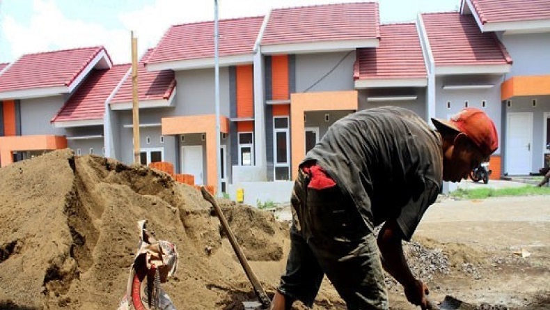Upah Dibawa Kabur Mandor, 17 Kuli Bangunan asal KBB Telantar di Tenggarong Kaltim
