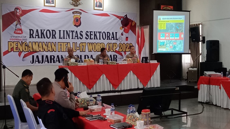 2.855 Personel Gabungan Amankan Piala Dunia U-17 di Stadion Si Jalak Harupat Bandung