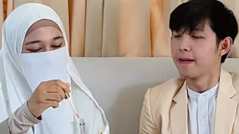 Profil dan Biodata Istri Koh Dennis Lim, Selalu Setia Menemani sang Suami Dakwah