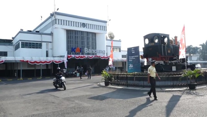 Viral Petugas KAI Daop 2 Bandung Tegur Aksi Donasi Mahasiswa, Diduga Abal-abal 