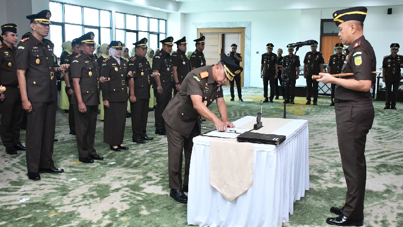 Asintel Kejati Jabar hingga Kejari Indramayu Berganti, Ini Pejabat Barunya