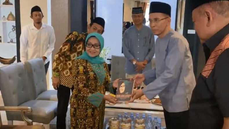 Silaturahmi ke Ponpes Tambakberas, TGB Minta Doa Restu untuk Ganjar-Mahfud