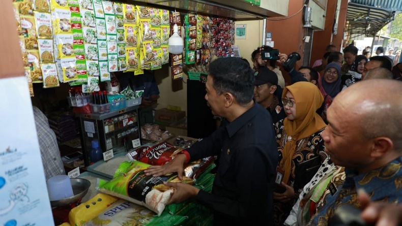 Harga Bahan Pokok di Malang Terus Naik, Pedagang dan Pembeli Sama-Sama Menjerit