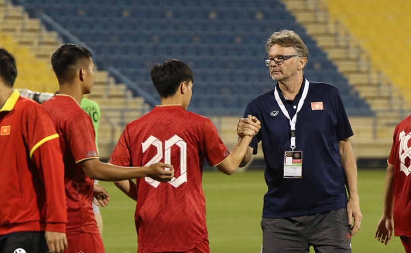 Philippe Troussier Sesumbar Timnas Vietnam Akan Sulit Dikalahkan di Piala Asia 2023
