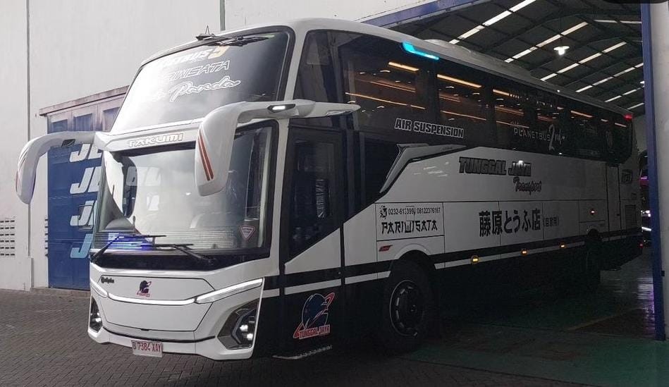 PO Tunggal Jaya Rilis Bus Gaya Jepang, Pakai Livery Initial D si Tukang Tahu