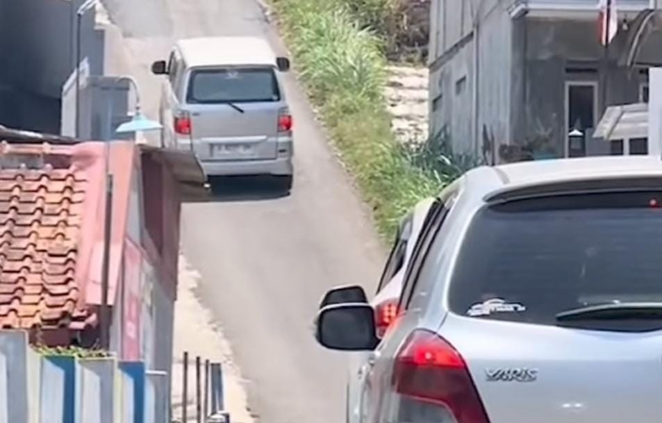 Viral Tanjakan Spongebob Bikin Mobil Tak Kuat Nanjak, Ini Cara yang Tepat