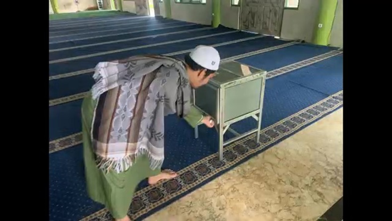 Tepergok Curi Uang Kotak Amal, Pemuda di Pangkalan Bun Kobar Dihajar Takmir Masjid