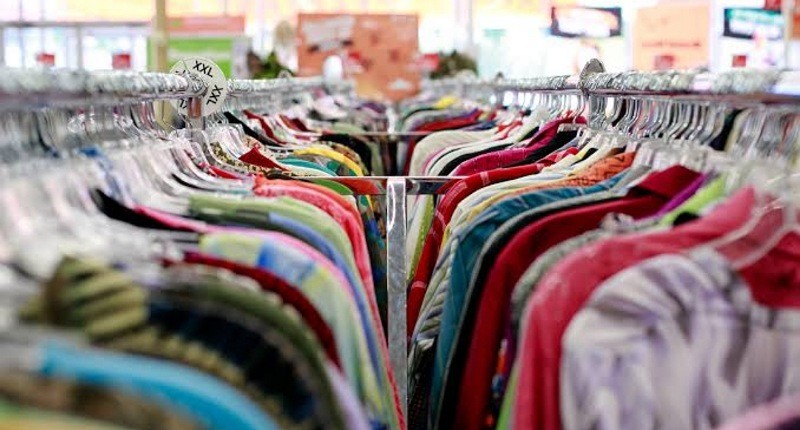 Prabowo Larang Thrifting, Penjual Dialihkan Jual Produk UMKM
