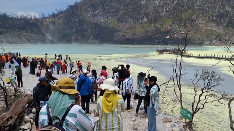 Air Hijau Toska di Objek Wisata Kawah Putih Bandung Kering, Wisatawan Kecewa