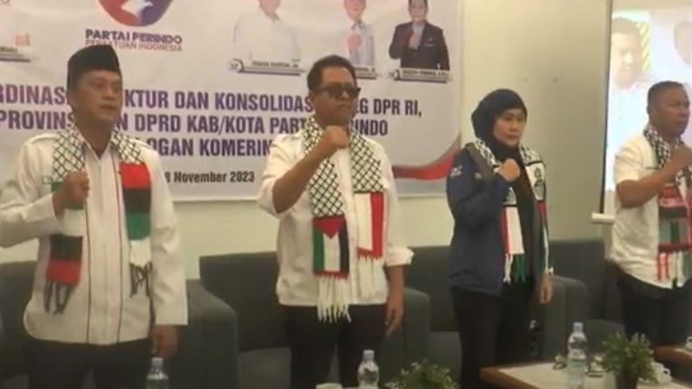 Peserta Rakor Caleg Partai Perindo di OKU Pakai Syal Palestina