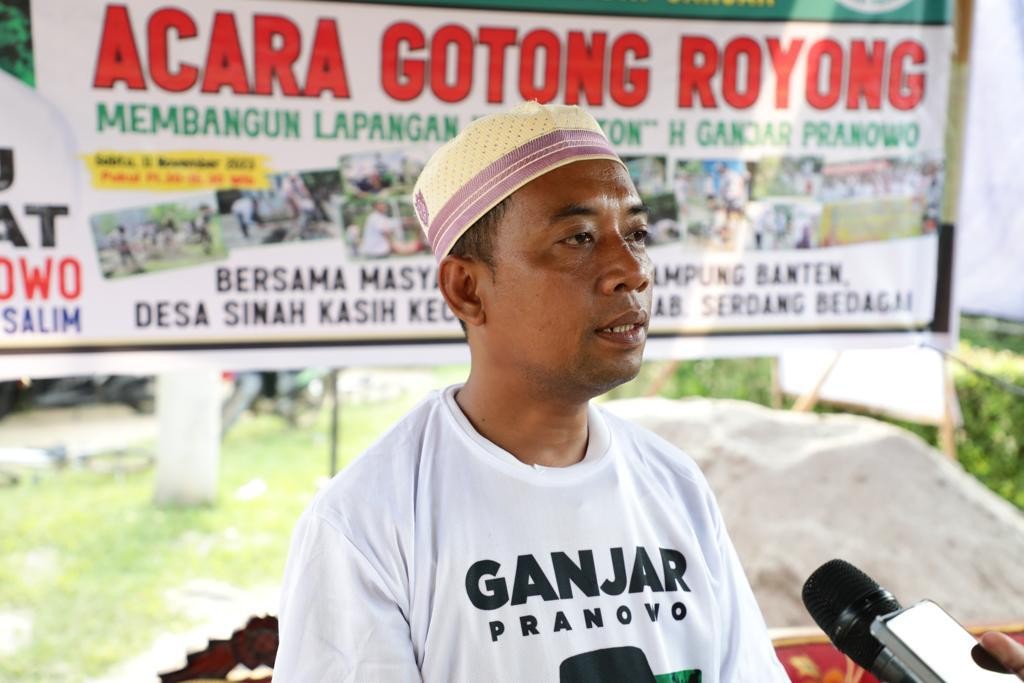 Relawan Usbat-Tuan Guru Sahabat Ganjar Sumut Bikin Lapangan Bulu Tangkis untuk Gelar Turnamen