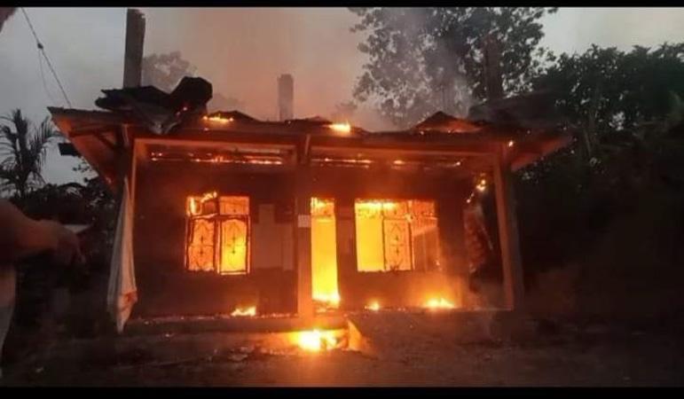  Kantor Panwaslucam Botomuzoi Nias Ludes Terbakar, Diduga akibat Korsleting Listrik