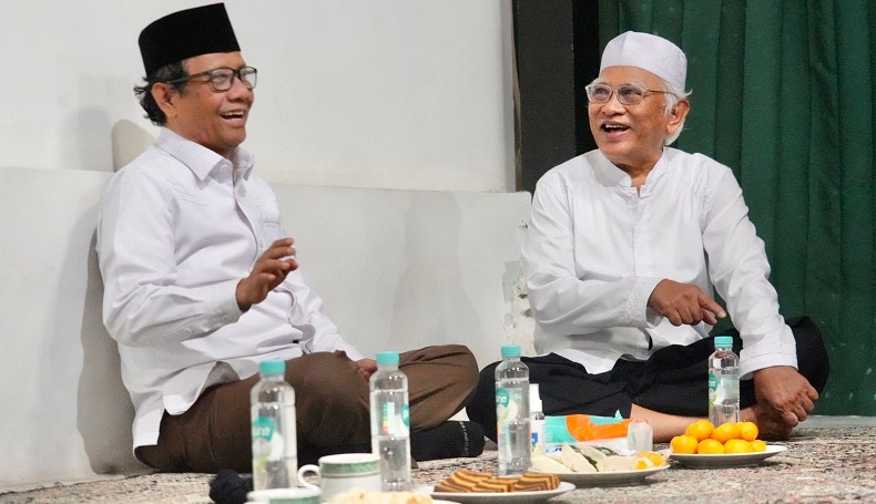 Mahfud MD Bertemu Gus Mus: Semua Menjadi Ringan dan Segar