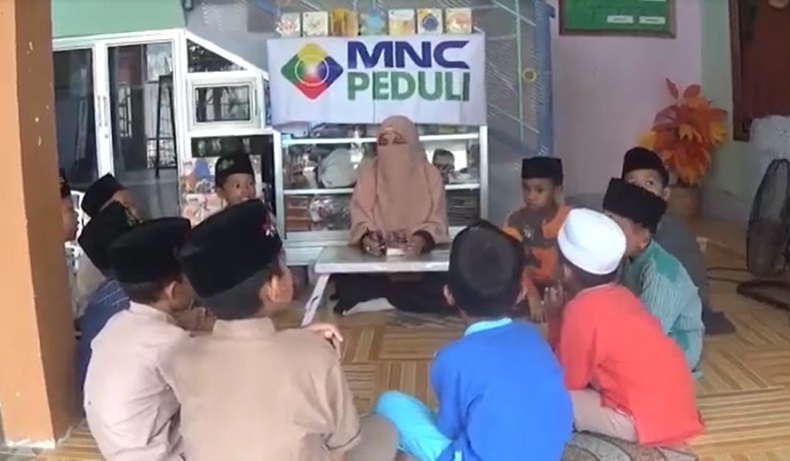 Bahagianya Santri TPQ Cahaya Islam Bangkalan Dapat Buku Bacaan dari MNC Peduli