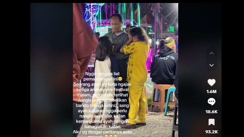 Bikin Haru, Penjual Kopi Tunanetra Ajak Buah Hati Main Ke Pasar Malam
