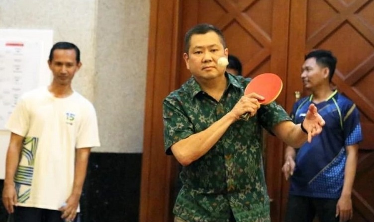 Hary Tanoe Main Tenis Meja di HUT MNC Group ke-34 