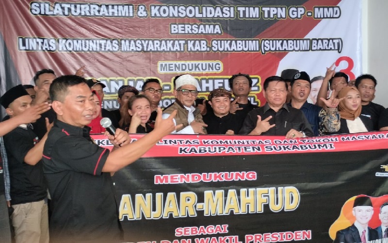 Warga Lintas Komunitas di Sukabumi Deklarasi Dukung Ganjar-Mahfud, Target Menang 38 Persen