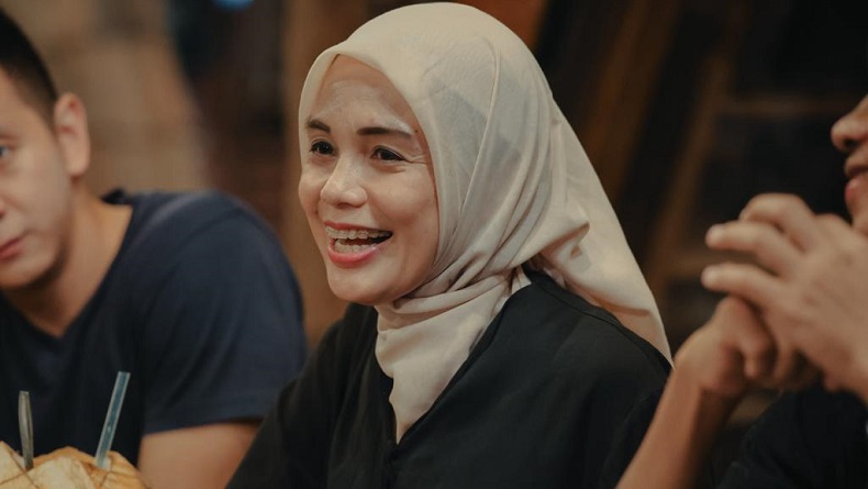 Siti Atikoh Ikut Lari Full Marathon di Borobudur Marathon 2023