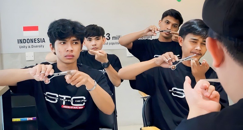 Mengenal Seni Potong Rambut, Keahlian yang Lagi Tren Diminati Anak Muda  