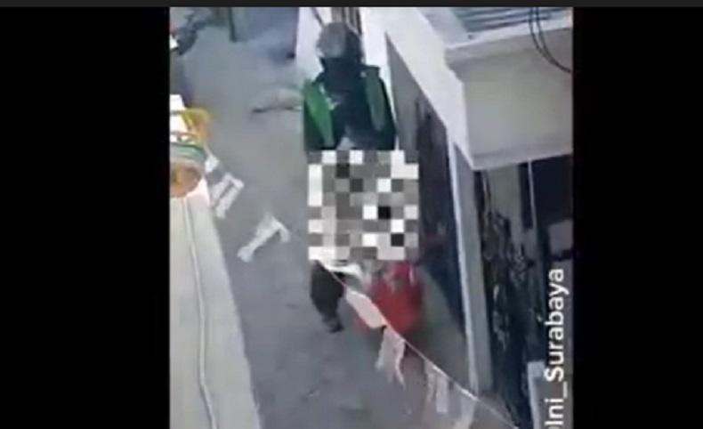 Viral Ojol di Surabaya Pamer Kemaluan lalu Paksa Bocah 4 Tahun Pegang