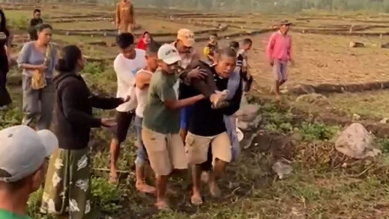 Tragis 3 Orang Tewas Tersambar Petir di Gowa, Keluarga Histeris