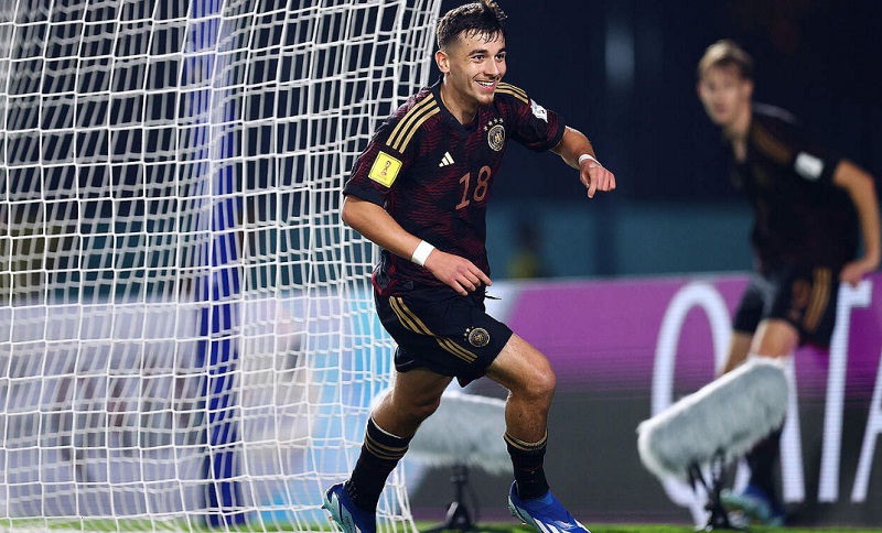 Bersinar di Indonesia, Titisan Mesut Ozil Diperebutkan Barcelona dan Real Madrid