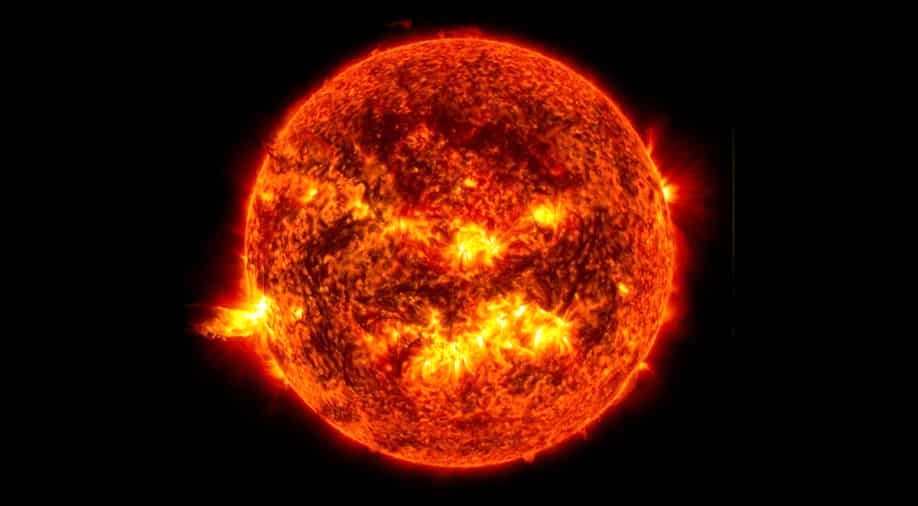 NASA Peringatkan Badai Matahari Akan Menghantam Bumi