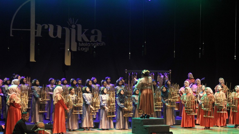 KPA3 Pukau Ratusan Penonton Acara Angklung Evening Concert 2023 Arunika: Melangkah Lagi