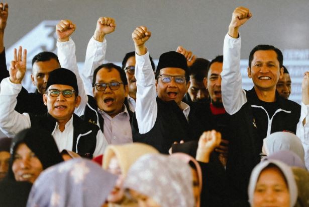 Kampanye Perdana di Sabang, Mahfud MD Kenalkan Program Unggulan Gaji Guru Ngaji