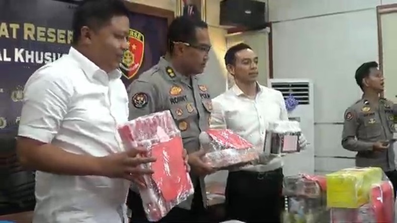 2 Perempuan Edarkan Kosmetik Ilegal di Palangka Raya, Salah Satunya Oknum PNS 