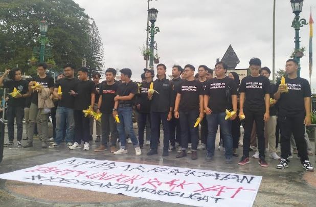 Izin Demo Dipersulit Polisi, Mahasiswa UGM: Demokrasi Indonesia Sudah akan Mati