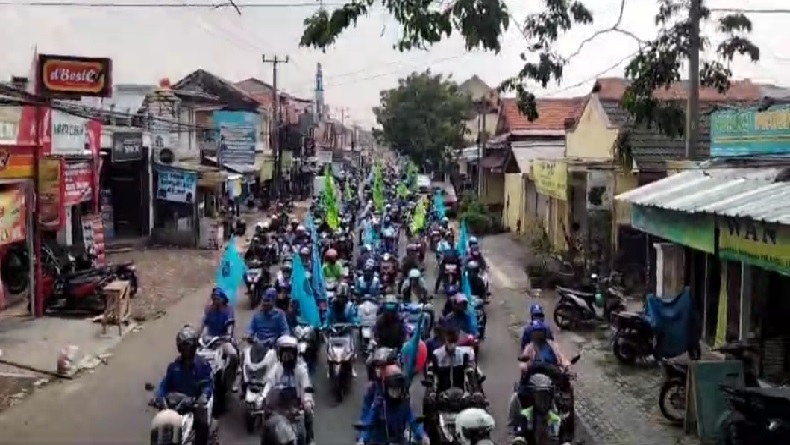 Massa Buruh Cimahi Bergerak Kepung Gedung Pakuan Rumah Dinas Gubernur Jabar