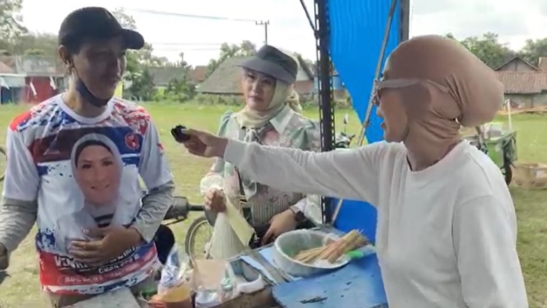 Hadiri Kampanye Caleg Perindo Venna Melinda, Pedagang di Kediri Sampaikan Aspirasi dan Harapan