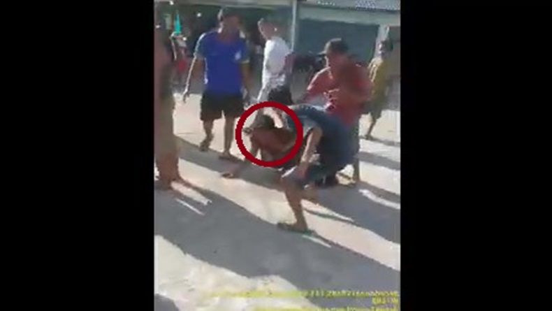Viral 3 Pencuri Kabel Babak Belur Dihajar Massa di Sintang, 1 Pelaku Ditelanjangi 