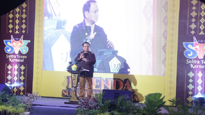 Buka Sultra Tenun Karnaval 2023, Pj Gubernur: Kita Perjuangkan Tenun Agar Jadi Kekuatan Ekonomi