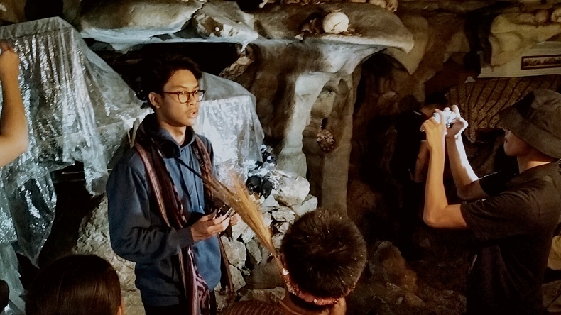 Alam Ganjar Ekplorasi Kuburan Londa Toraja: Suatu Pengalaman Unik