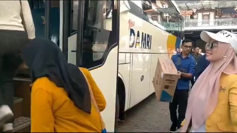 Pergi Pulang dari Singkawang Kalbar-Kuching Malaysia Sekarang Bisa dengan Bus Damri