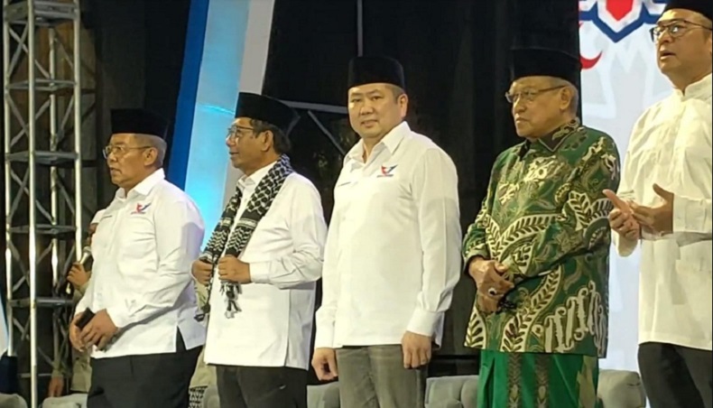 KH Said Aqil Dukung Mahfud MD di Shalawat Perindo: Insya Allah Jadi Wapres 2024