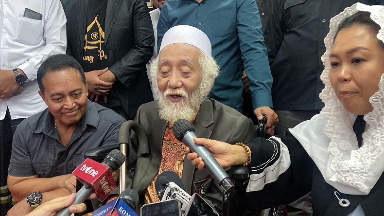 Abuya Muhtadi Jadi Dewan Penasihat TPN Ganjar-Mahfud 