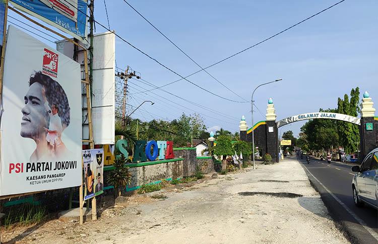 Ade Armando Kritik Politik Dinasti Ada Jogja, Baliho PSI di Gunungkidul Lenyap