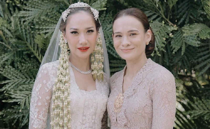 Profil dan Biodata Aishah Sinclair, Adik Mendiang Ashraf yang Jadi Bridesmaid di Pernikahan BCL dan Tiko