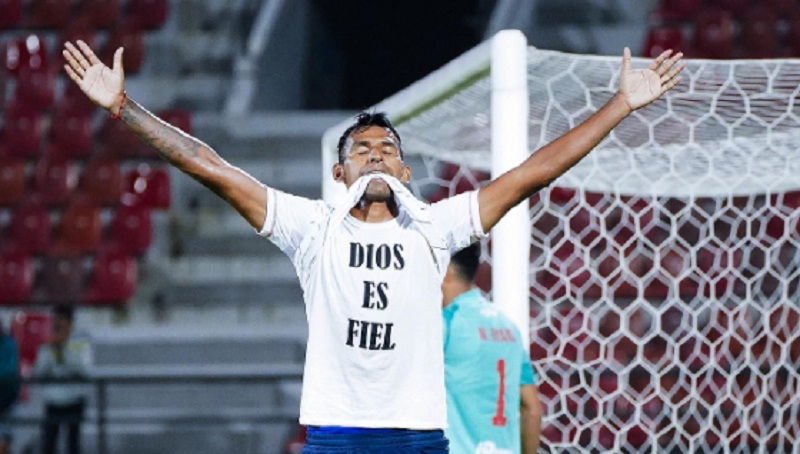 Hasil Liga 1 2023-2024: Arema FC Kalahkan Persis Solo, Ada 2 Penalti dan 1 Kartu Merah
