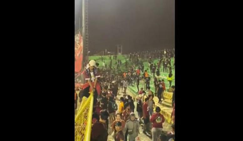Laga PSM Makassar Vs Bhayangkara FC Diwarnai Bentrok 2 Kelompok Suporter