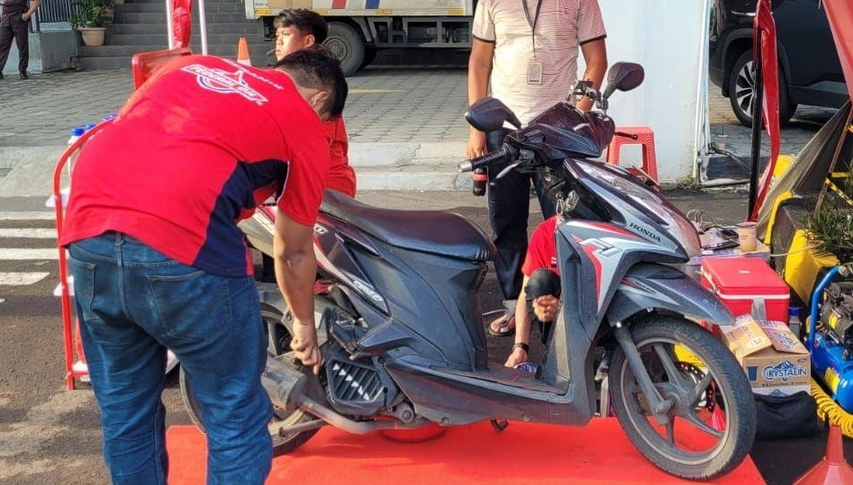 Bolehkan Motor Ganti-Ganti Oli? Perhatikan Spesifikasi agar Mesin Tetap Dingin
