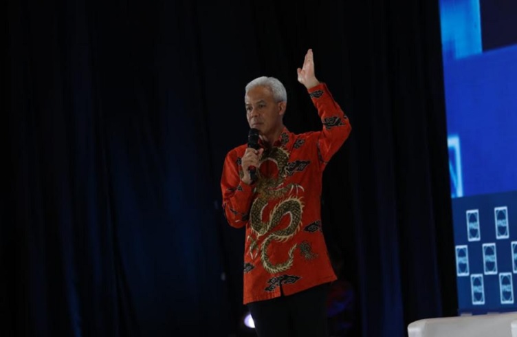 Ganjar Pranowo Tawarkan Solusi Konkrit Terkait Upah Pekerja, Berikut Rinciannya