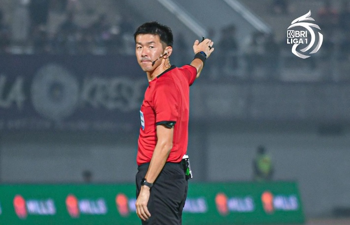 Liga 1 2023-2024 Dipimpin Wasit Jepang, Pelatih Persik Puas, Arsitek Persib No Comment! 