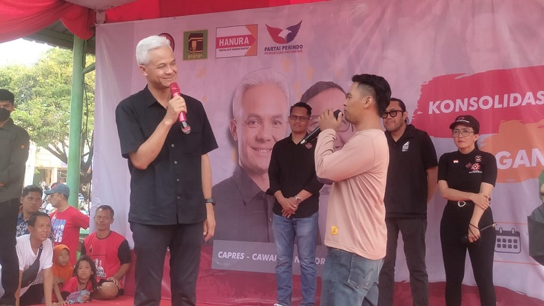 Petani di Bekasi Curhat ke Ganjar soal Pupuk Langka, Sebut Harga Tinggi