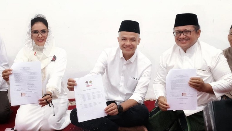Ganjar Tanda Tangani Piagam Perjuangan Nurul Huda, Komitmen Perjuangkan Pesantren