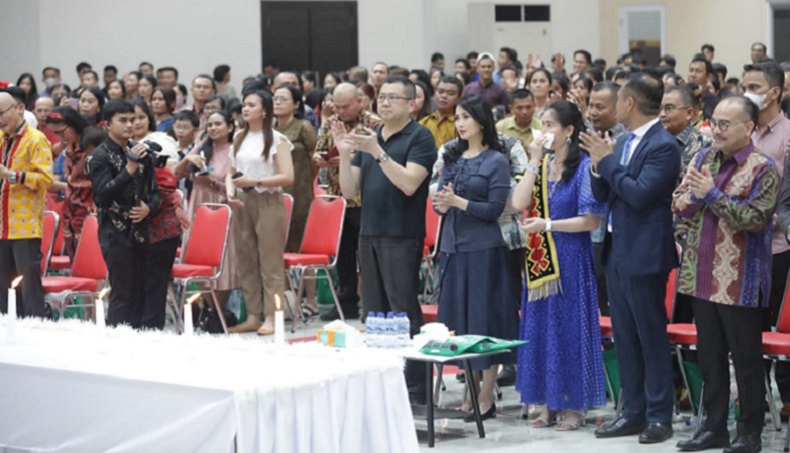 Ibadah Natal di Tangerang, HT Sebut Hidupnya untuk Pelayanan